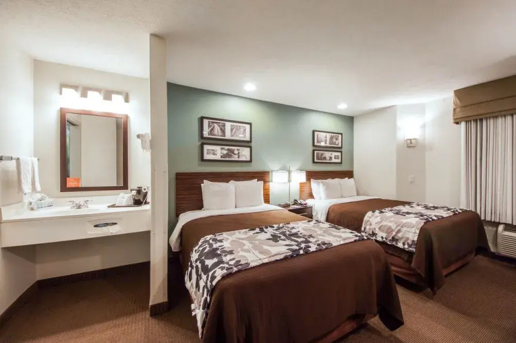 Sleep Inn & Suites