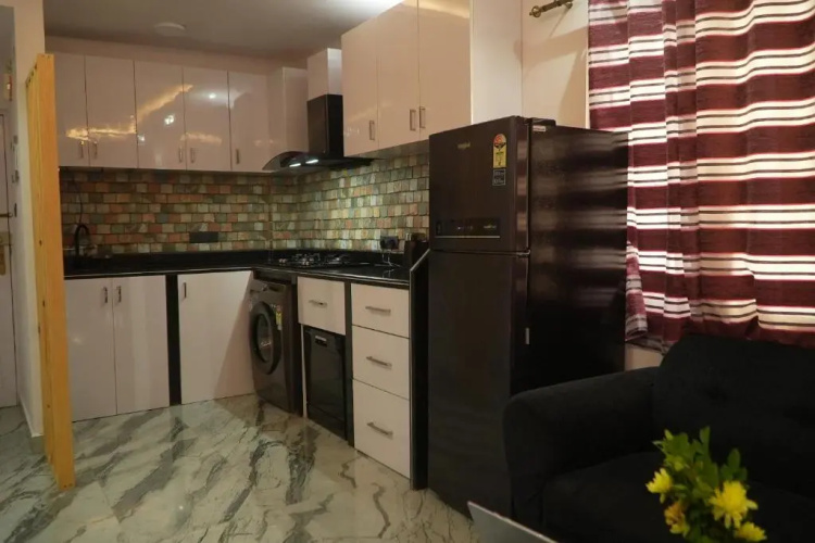 Service Apartment