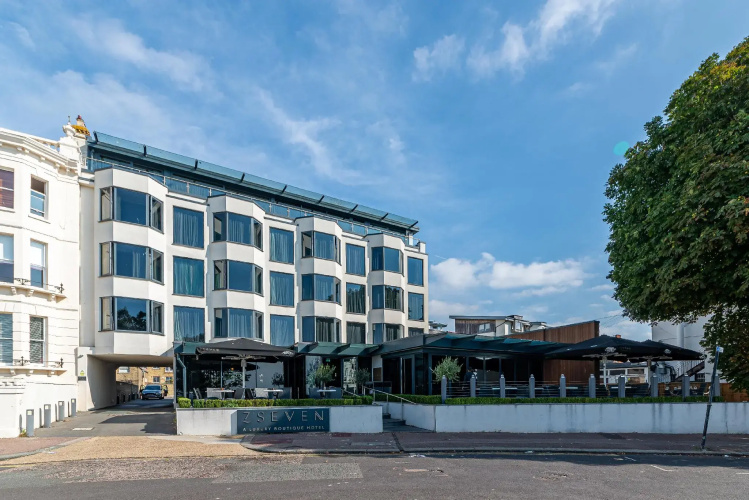 Seven Hotel