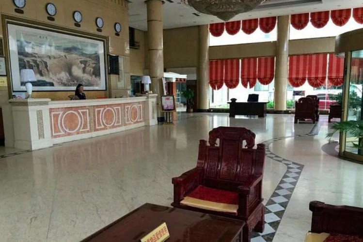 Blue Whale Bay Hotel