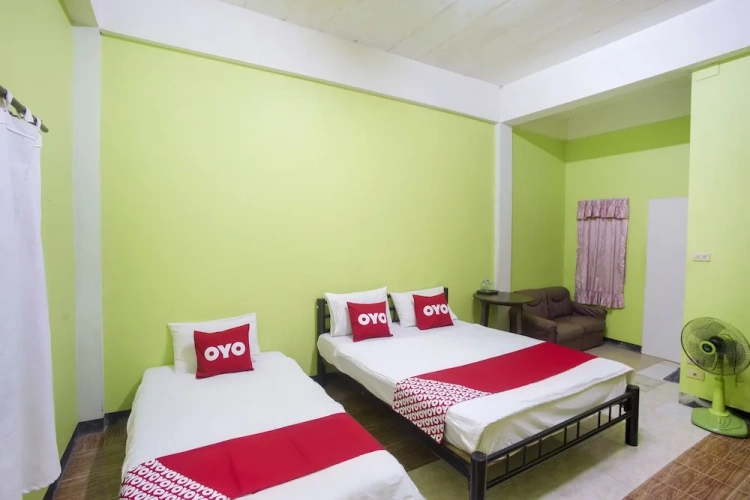 Standard Triple room