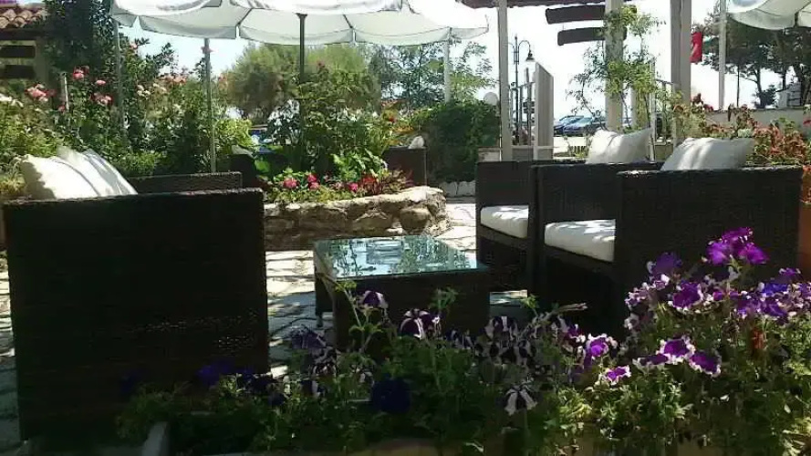 Zefiros Hotel