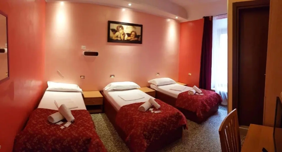 Triple room