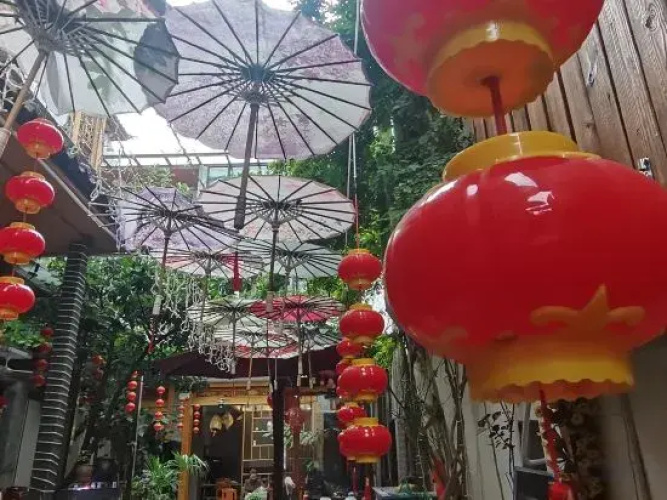 Dali Yuji Courtyard