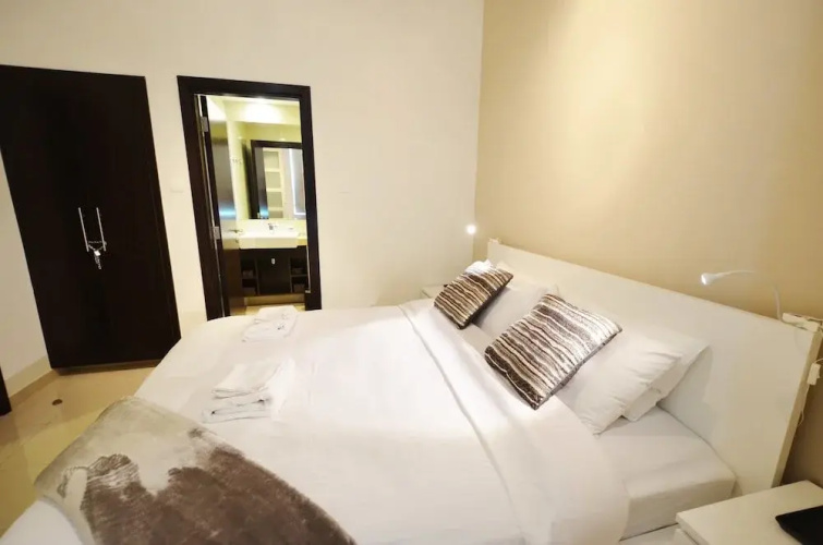 Key One Holiday Homes-Botanica Tower