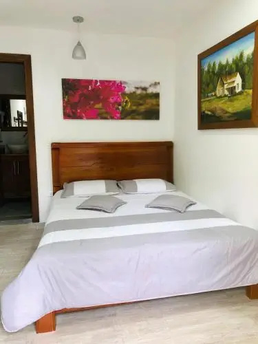 40 Amigos Hotel