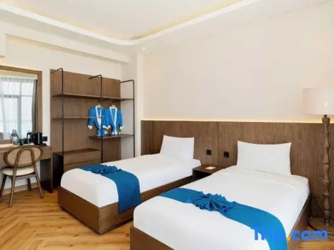 Standard Twin room with sea view