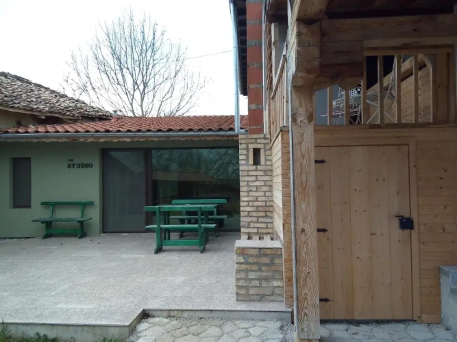 Standard Triple room