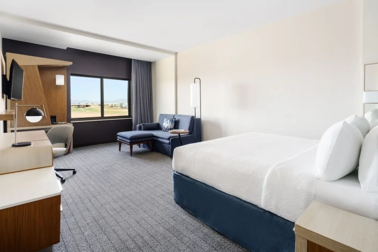Standard Double room with mountain view