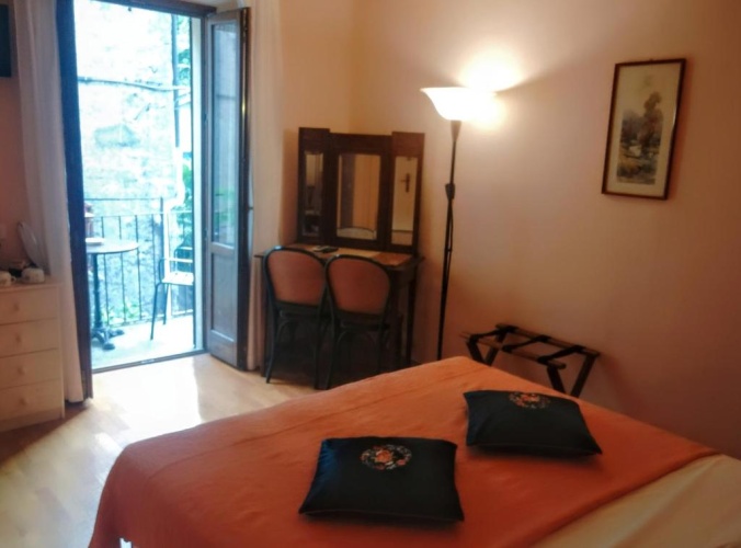 Standard Double room with mountain view