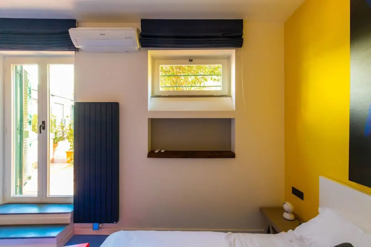 Amana in Naples With 1 Bedrooms and 1 Bathrooms