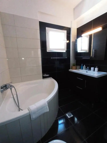 Amare Luxury Living Volos