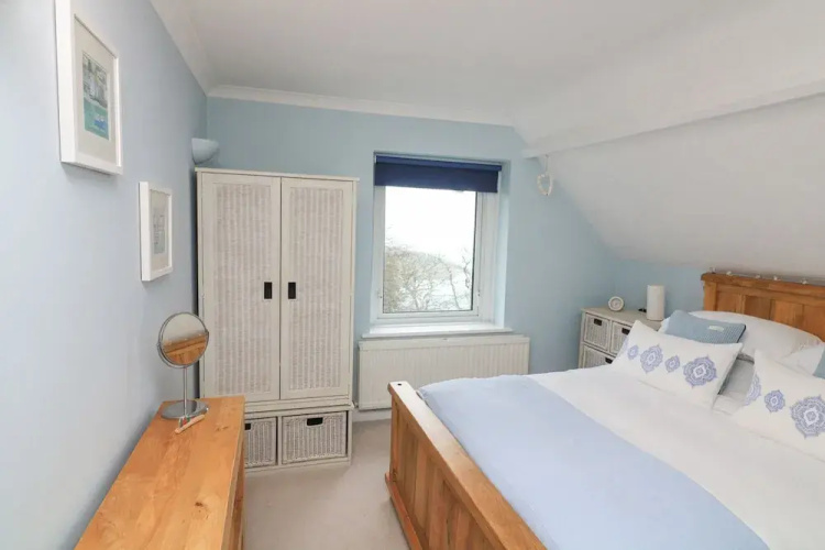 5 Melbury
