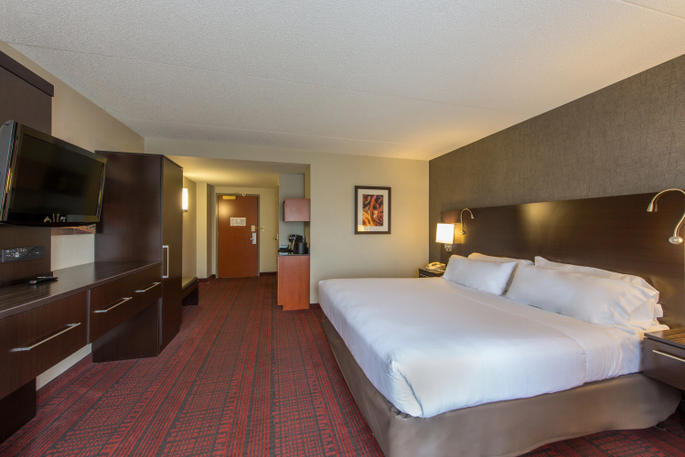 Holiday Inn Express & Suites Auburn photo 7