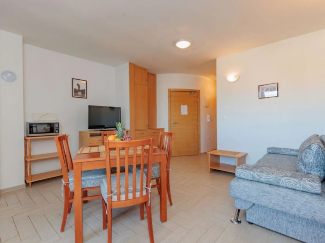 Apartment Mlasina Nin 7257