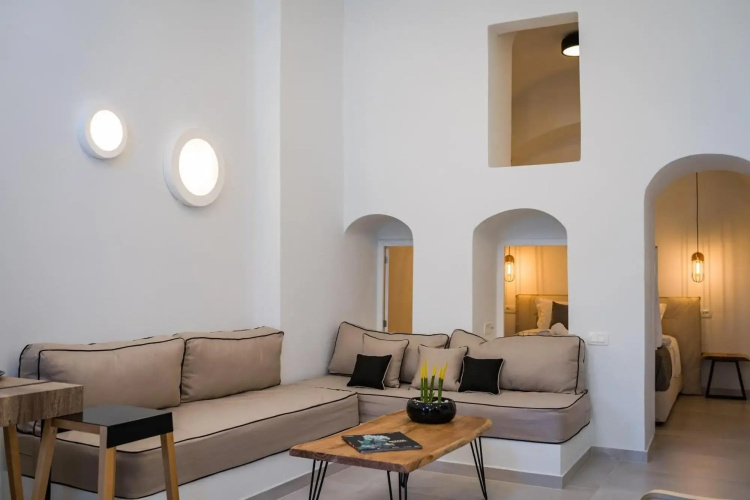 Echo Suites