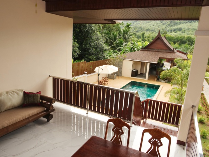 2 Bedrooms Standard Family room