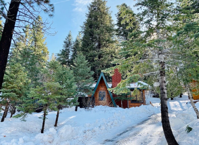 Moonlight Lodge