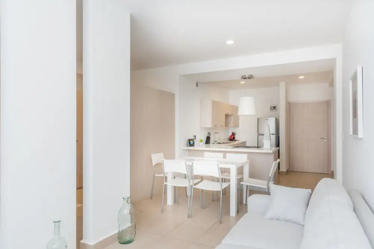 Alameda Downtown Apartment 1204