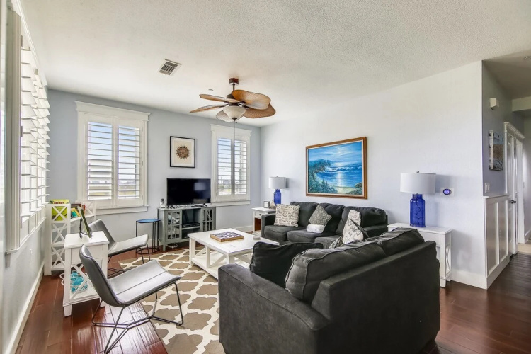Pointe West 103-seaglass Oasis