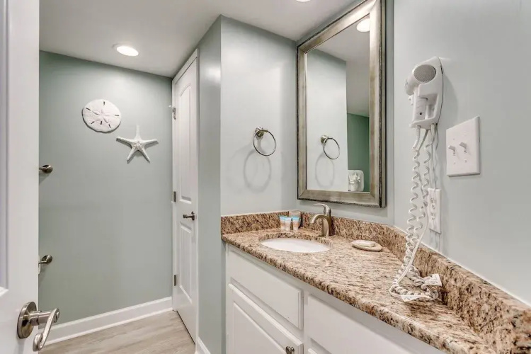 Savoy Penthouse 603