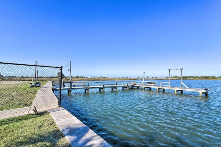 West Galveston Home ~ Steps From Terramar Beach!