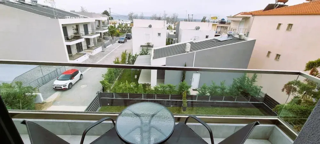 LUXSUITES