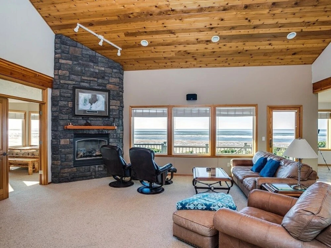 Surfside Getaway 3 Bedroom Home