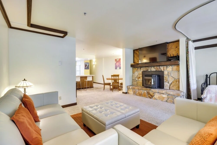 1 Bedroom Apartment with balcony