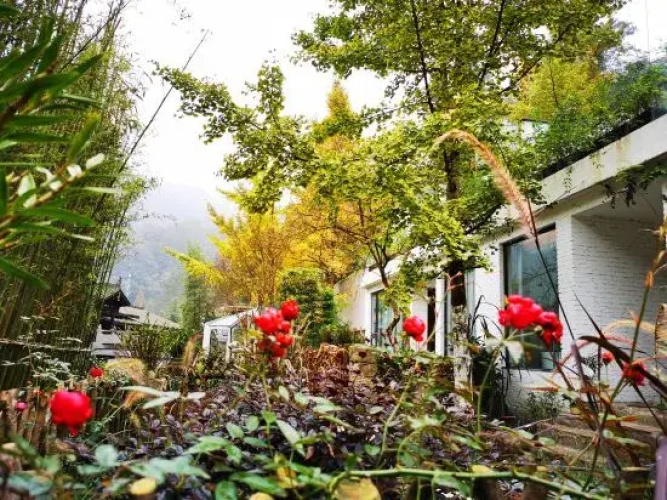 Geyuan Hostel