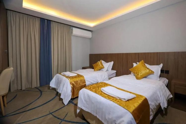 1800 Degrees Hotel