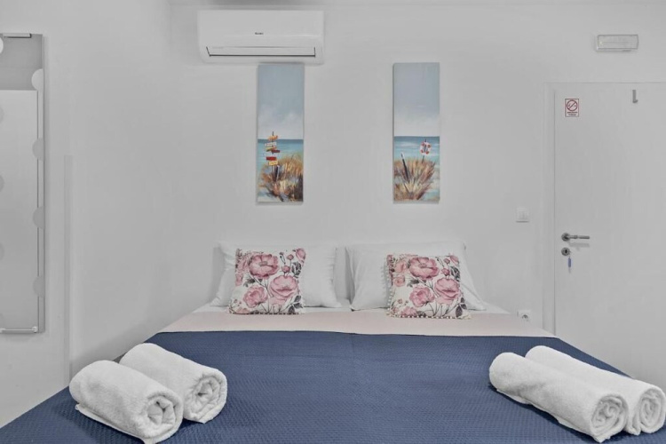 Hostel Elli