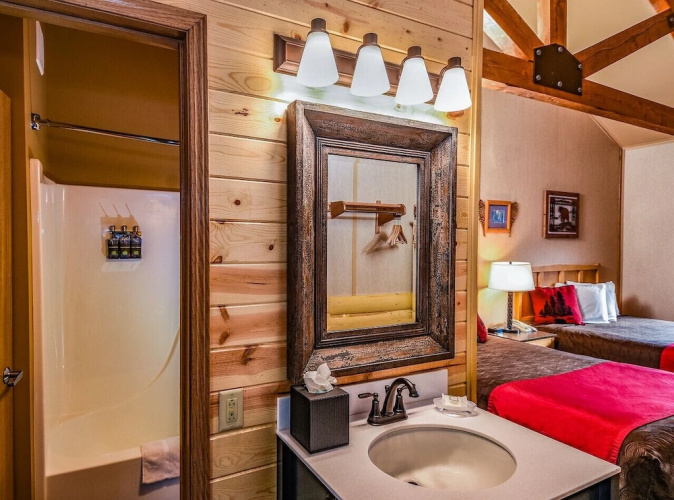 Denali Bluffs Hotel
