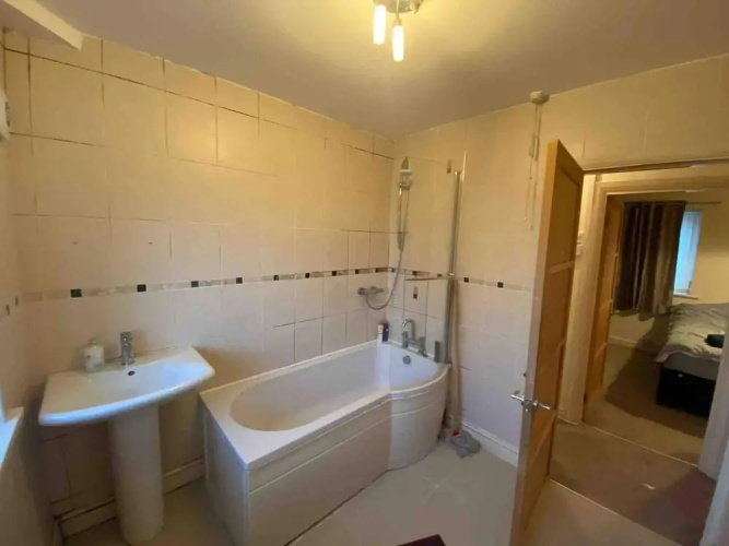 Beautiful 2-bed House in Birmingham