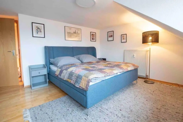 3 Bedrooms Apartment