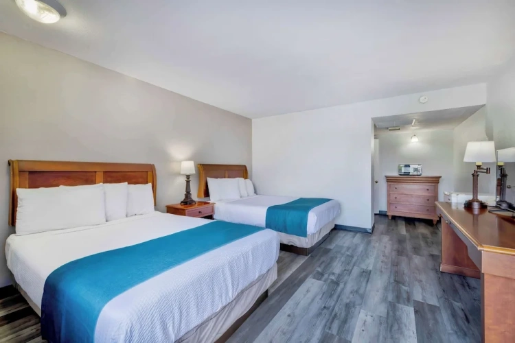 Deluxe Quadruple room