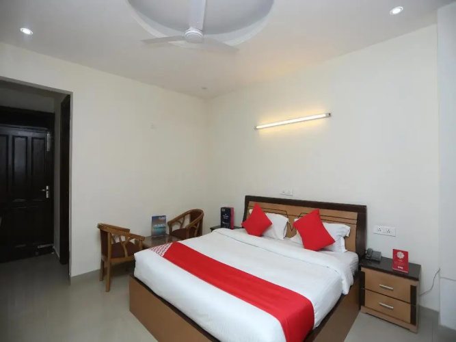 Crystal Residency By OYO Rooms