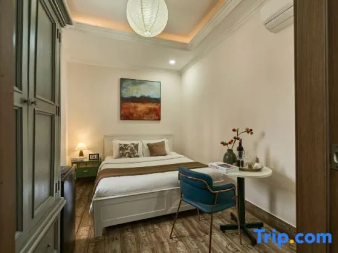 Standard Double Family room with city view