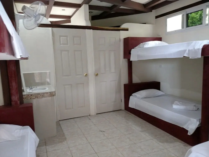 Zapote Tree Inn