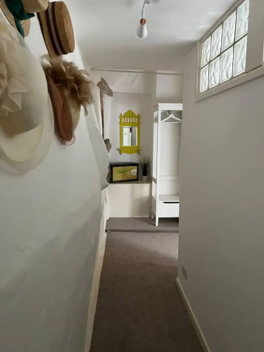 2 Bed Grade 2 - Dates Back to 1500's