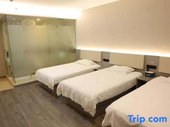 Business Triple room