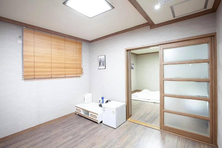 Deluxe Family room