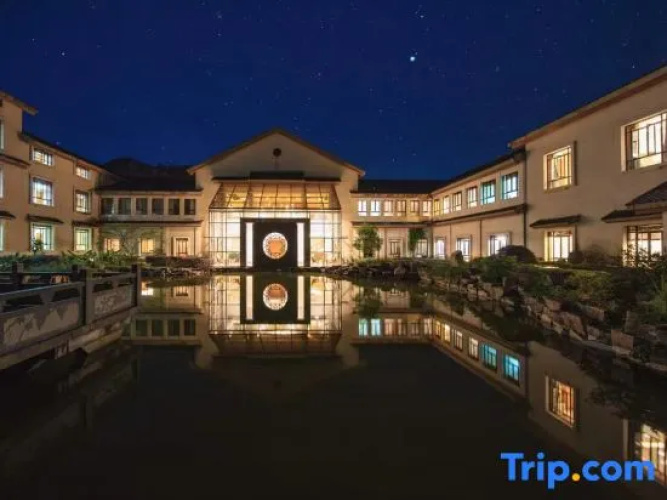 Yinying Mountain Villa