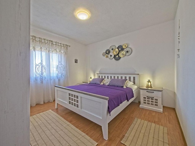 3 bedroom apartment Nik