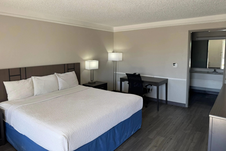 Days Inn by Wyndham Georgetown