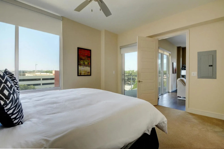 214 Barton 1Br 2Br