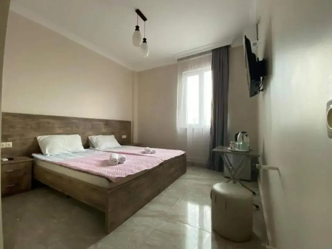 House Hotel