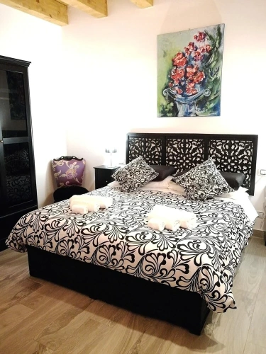 1 Bedroom Deluxe Double room with balcony
