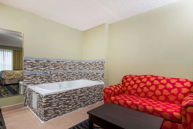 Quadruple Suite