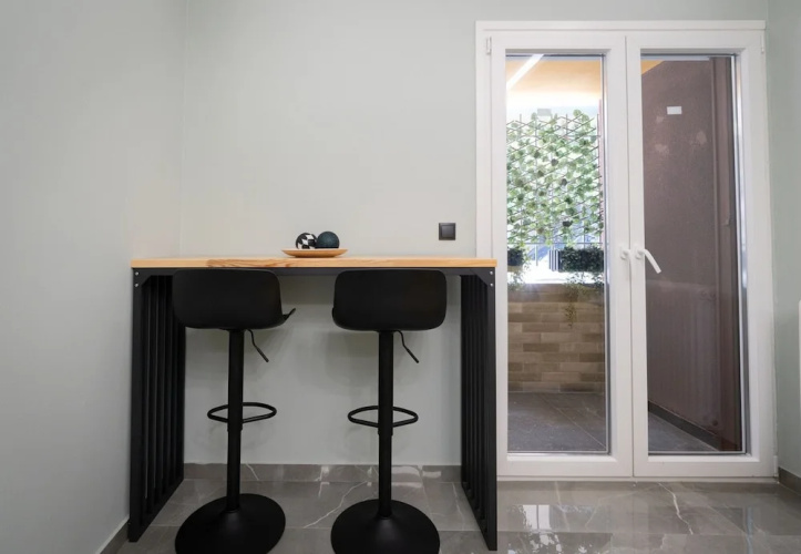LIV - Comfortable Designer Apt in Lycabettus